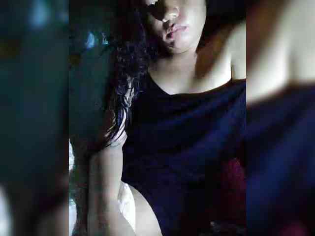 hornylittleprincess69 webcam