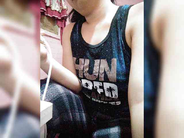 hornylittleprincess69 webcam