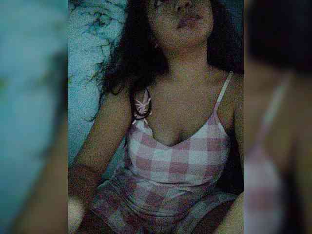hornylittleprincess69 webcam