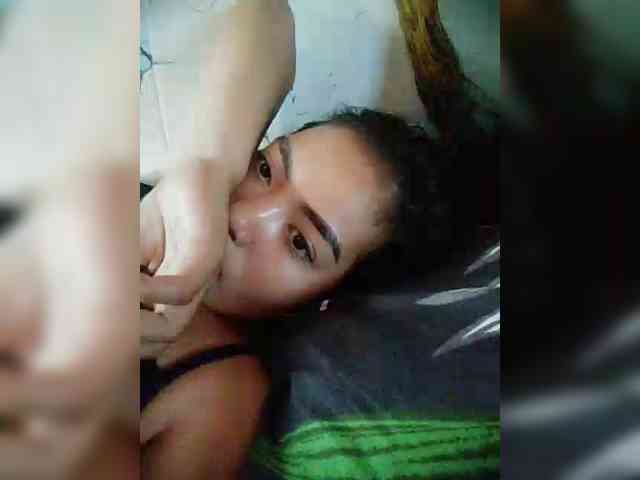 hornylittleprincess69 webcam