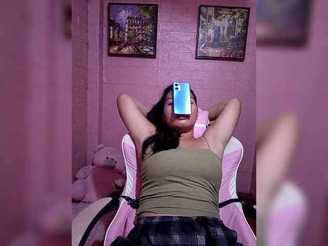 hornylittleprincess69 webcam