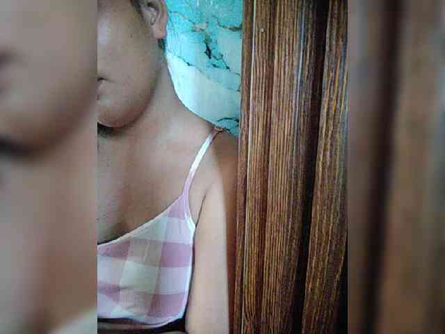 hornylittleprincess69 webcam