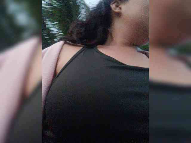 Model: hornylittleprincess69
