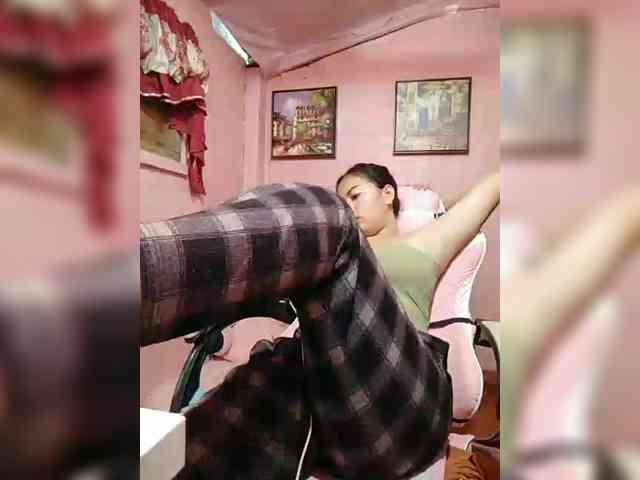 hornylittleprincess69 webcam