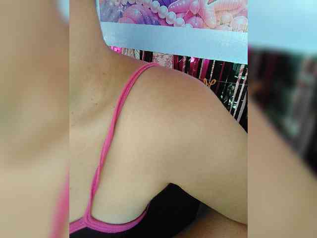 hornylittleprincess69 webcam