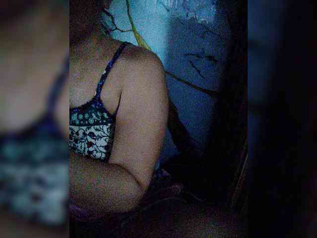 hornylittleprincess69 webcam