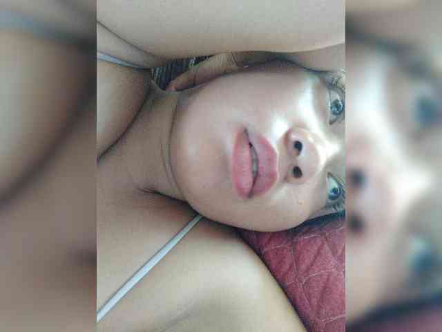 hornylittleprincess69 webcam