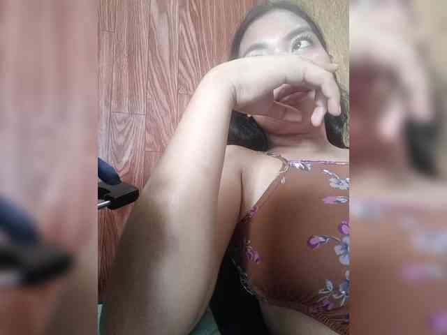 hornylittleprincess69 webcam