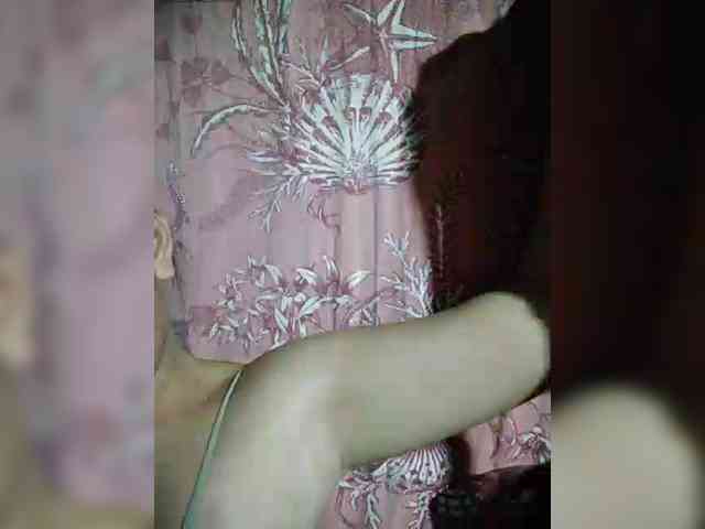 hornylittleprincess69 webcam