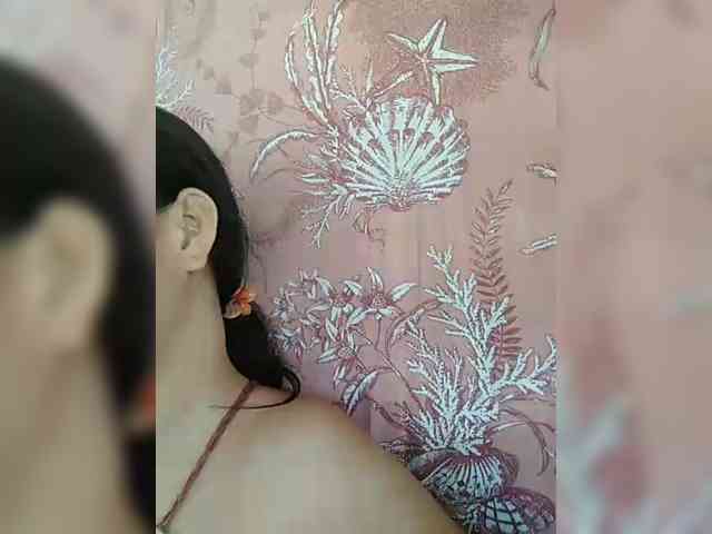 hornylittleprincess69