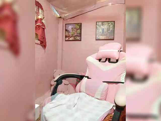 hornylittleprincess69 webcam