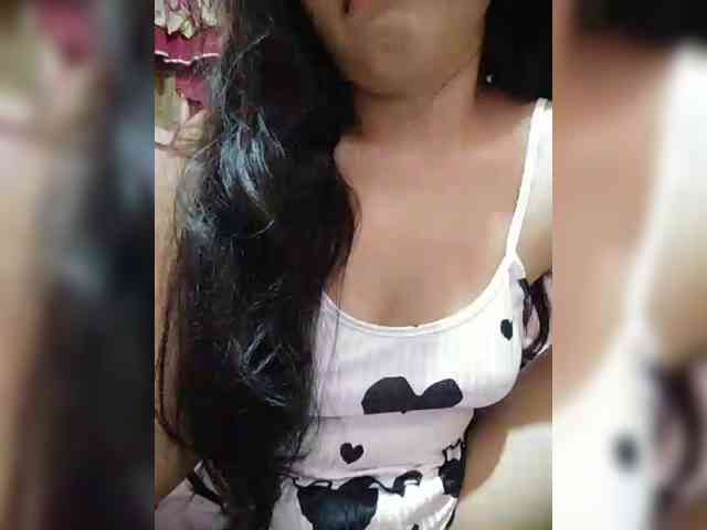 Model: hornylittleprincess69