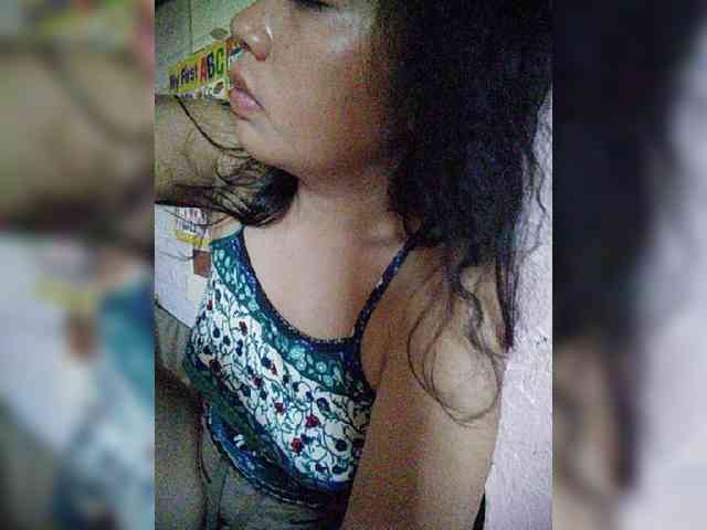 hornylittleprincess69 webcam