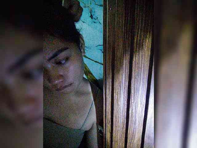 hornylittleprincess69