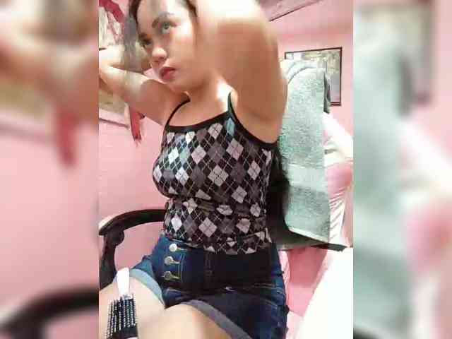 hornylittleprincess69 webcam