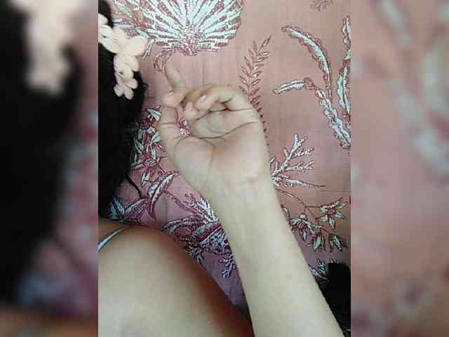 hornylittleprincess69 webcam