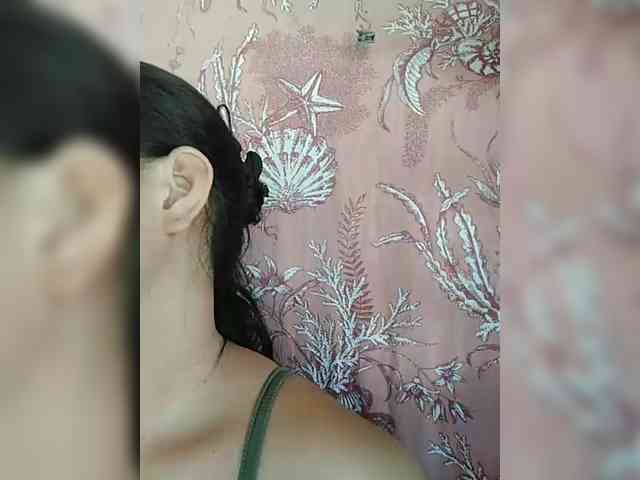 hornylittleprincess69 webcam