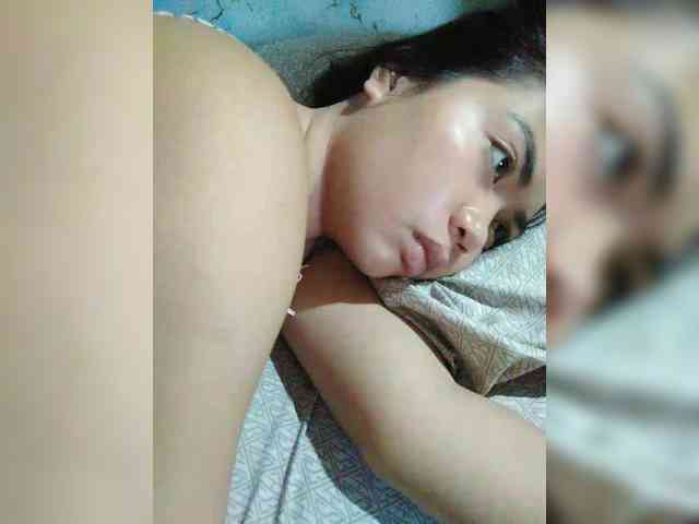 hornylittleprincess69 webcam