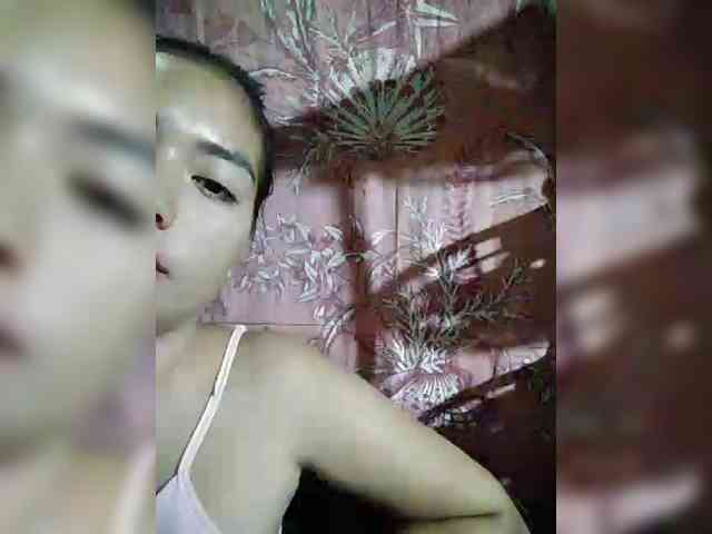 Model: hornylittleprincess69