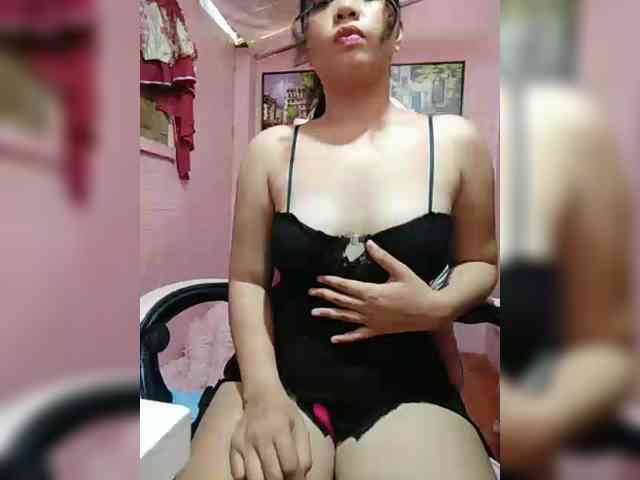 hornylittleprincess69 webcam