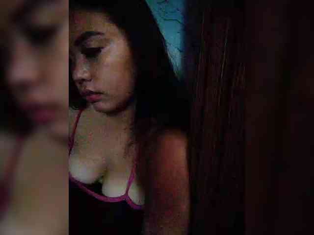 hornylittleprincess69 webcam