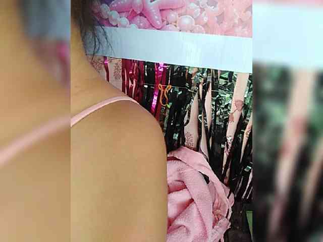 hornylittleprincess69 webcam