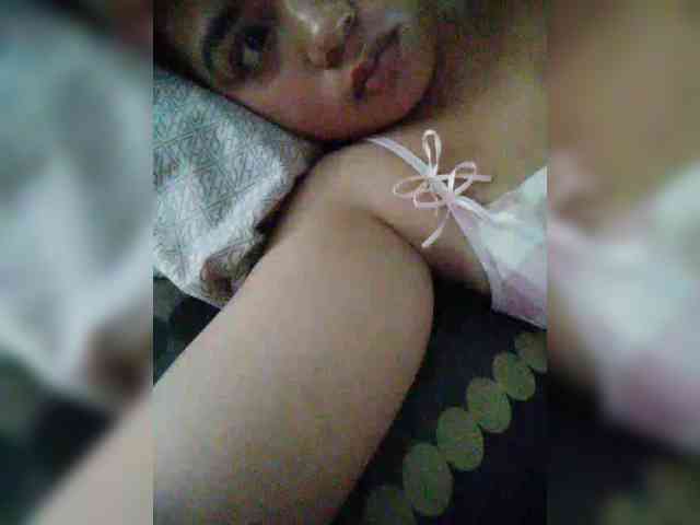 hornylittleprincess69 webcam