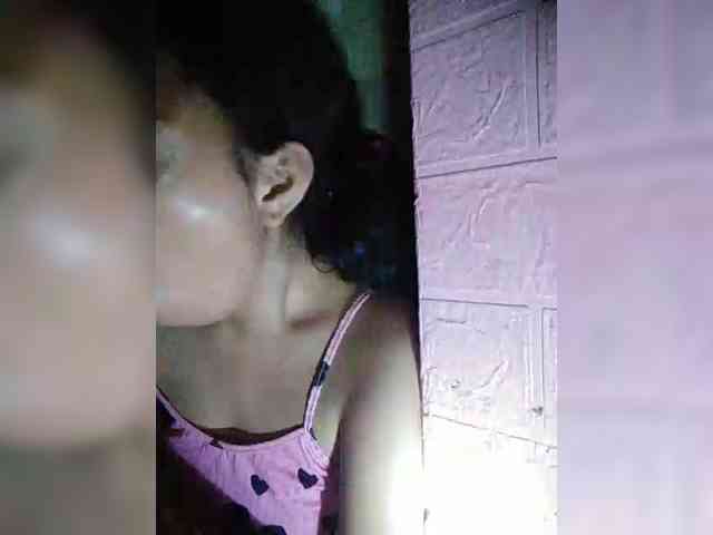 hornylittleprincess69