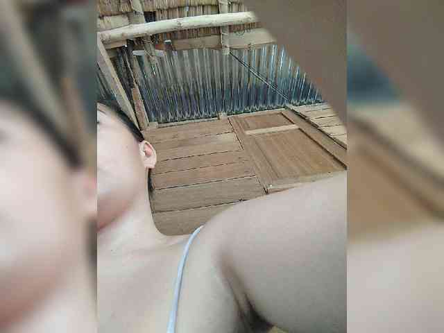 hornylittleprincess69 webcam