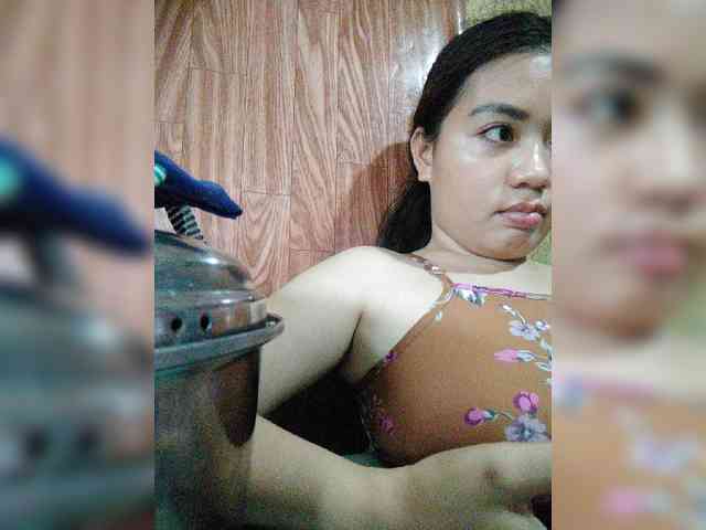 hornylittleprincess69 webcam