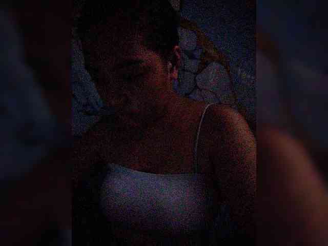 hornylittleprincess69 webcam