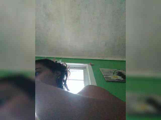 hornylittleprincess69