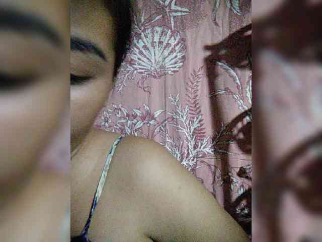 hornylittleprincess69 webcam