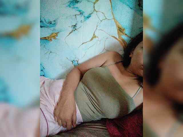 hornylittleprincess69 webcam