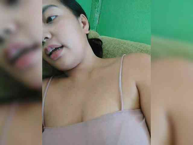 hornylittleprincess69