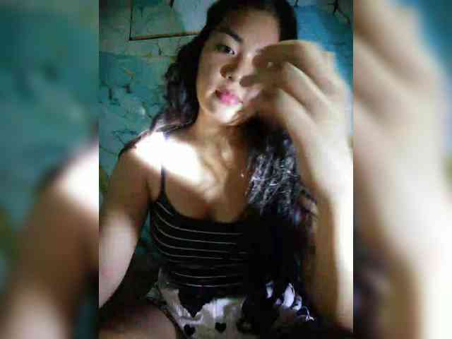 hornylittleprincess69 webcam