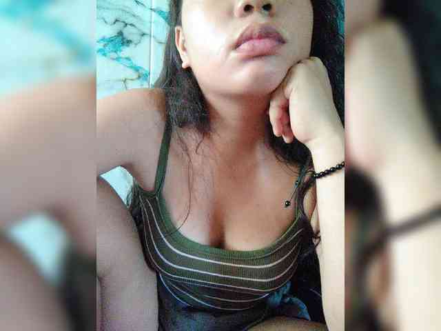 hornylittleprincess69 webcam