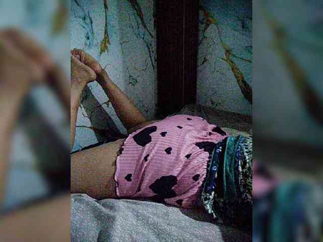 hornylittleprincess69 webcam