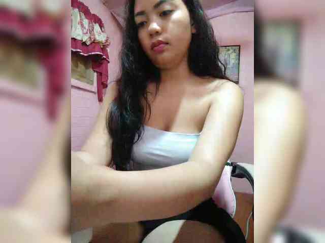 hornylittleprincess69