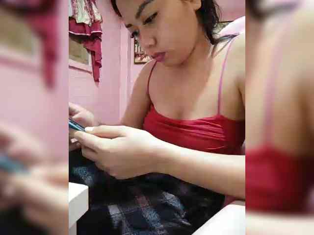 hornylittleprincess69