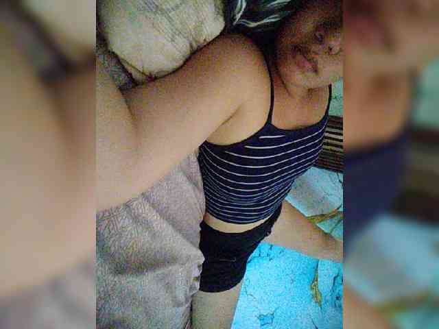 hornylittleprincess69 webcam