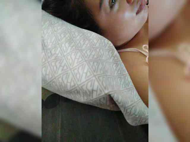 hornylittleprincess69 webcam