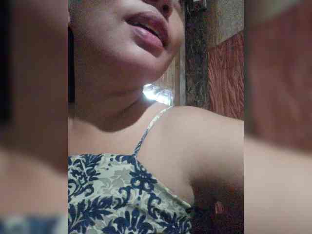 hornylittleprincess69 webcam