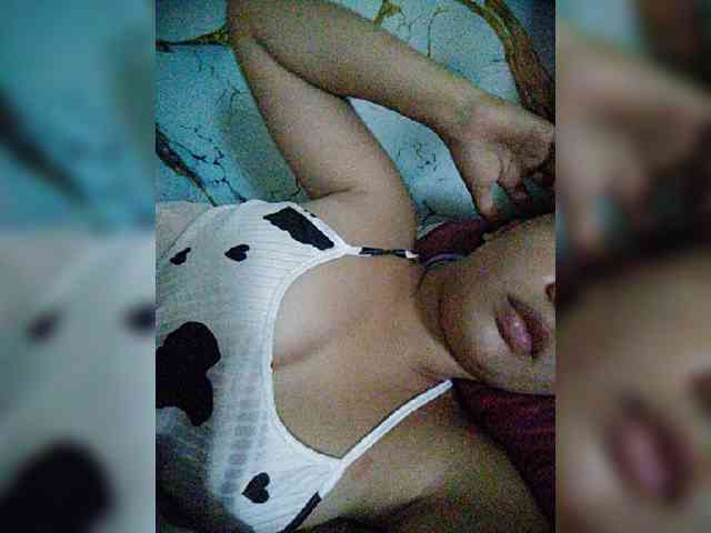 hornylittleprincess69 webcam