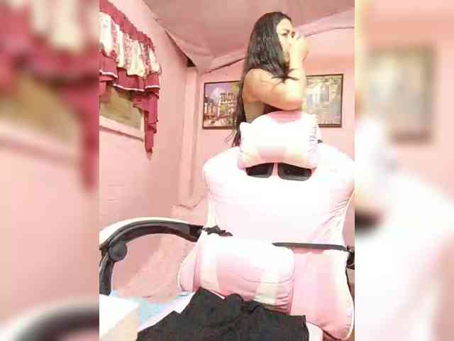 hornylittleprincess69 webcam