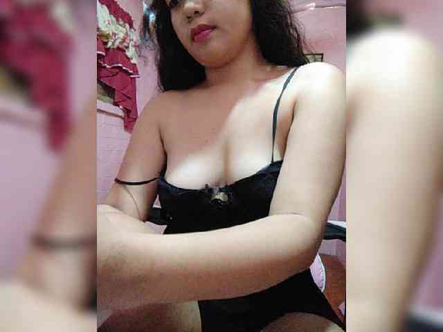 hornylittleprincess69