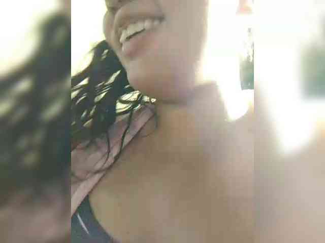 hornylittleprincess69 webcam