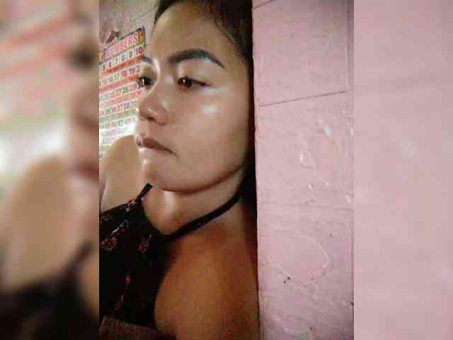 hornylittleprincess69