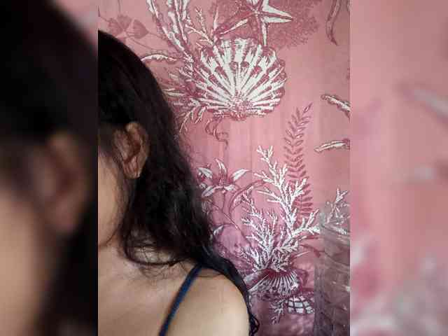 hornylittleprincess69 webcam