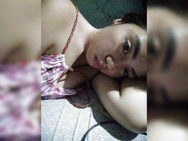 hornylittleprincess69 webcam